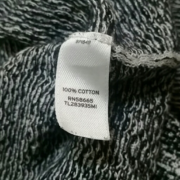 LEITH V Neck Gray V Neck Hi Low Sweater Size S - Picture 7 of 7